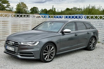 Audi S6 Avant Standard